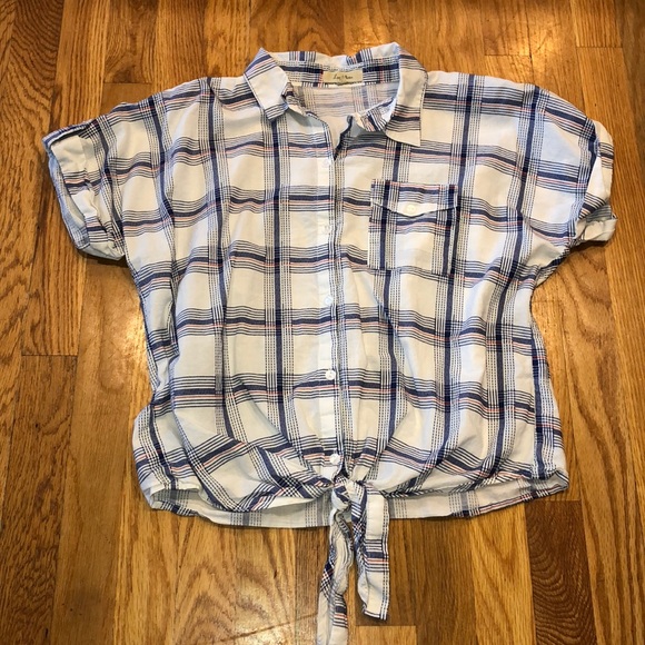 Women’s Medium short sleeve button down shirt - Picture 5 of 5